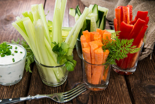 Vegetable snacks with pea dip